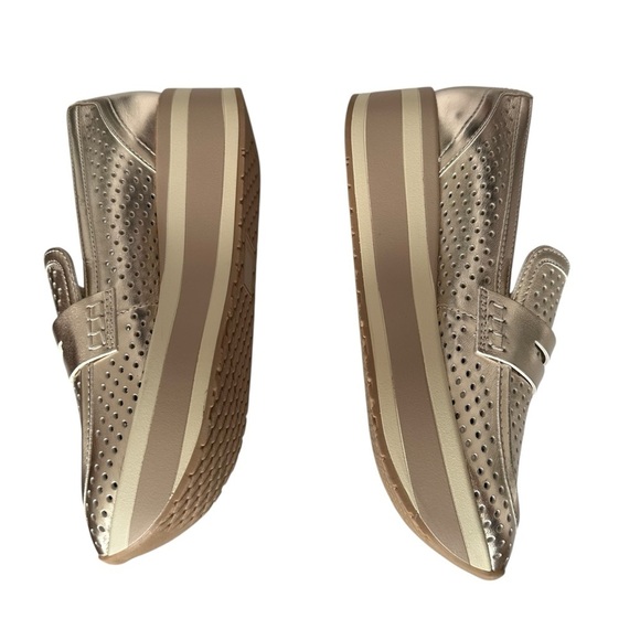 NWOB DOLCE VITA JANINE GOLD PERFORATED PLATFORM SLIP ON SIZE 8.5 main image 9